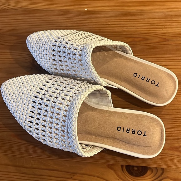 Torrid Woven Slip On Mule cream 7WW - Picture 5 of 9